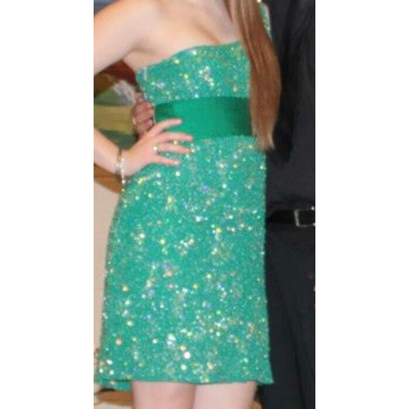 Sparkly Beaded NYE/Holiday Dress - Picture 2 of 2